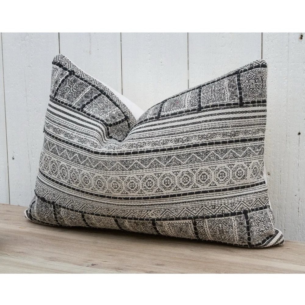 Diamond Gray Indian Dhurrie Black & Cream Patterned Accent Pillow